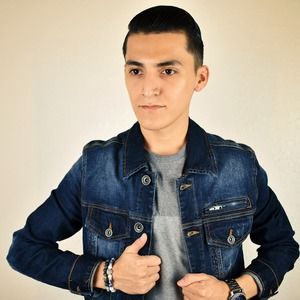 Meet your Posher, Carlos